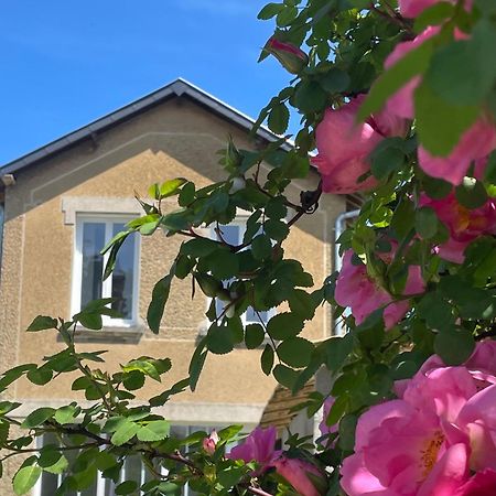 Ferienwohnung L Atelier De Leon Bayeux Exterior foto